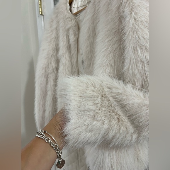 Dennis Basso Long Hair Faux Mink Coat with Faux Leather - size M - Picture 8 of 10